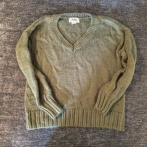 Pink sweater size medium Dark Green